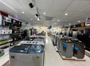 Aditya Vision share price 6 माह में 27% की बढ़त दर्ज